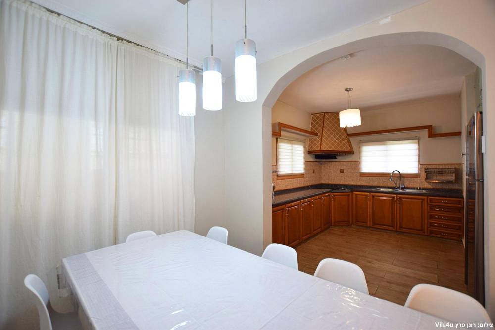75248 פנים הוילה, שיר לכנרת, וילה  ביבנאל וילות - Vila 4 U