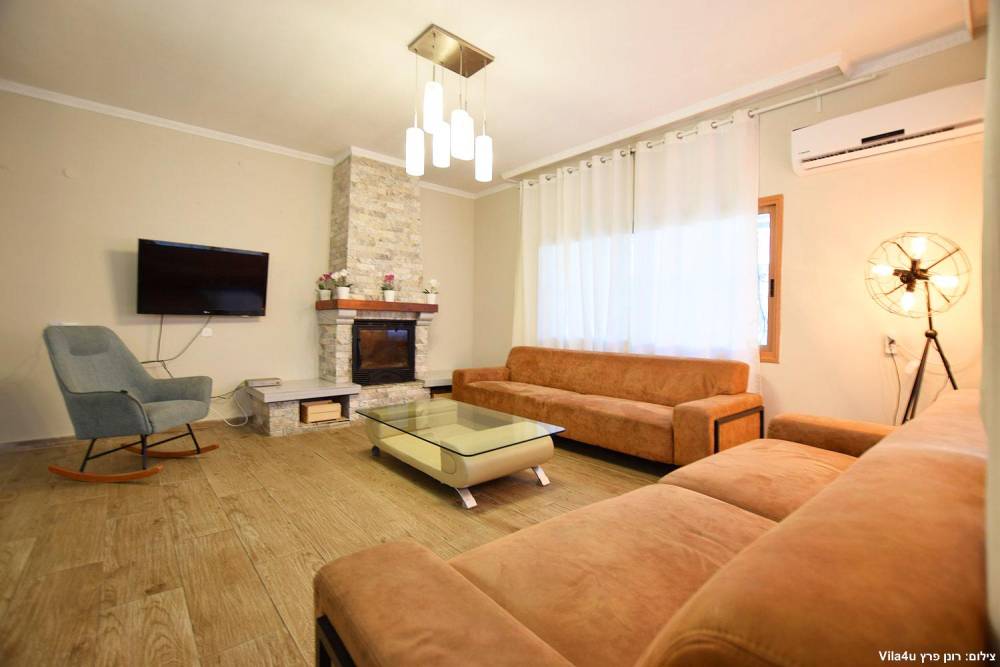 75251 פנים הוילה, שיר לכנרת, וילה  ביבנאל וילות - Vila 4 U