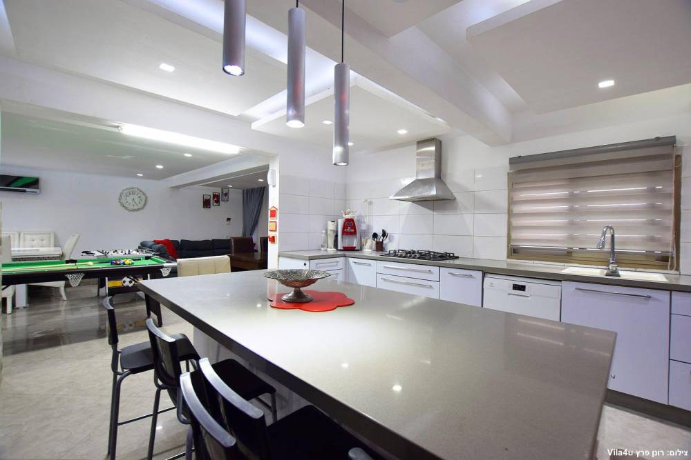 76157 פנים הוילה והחדרים, וילה הדר ומהודר, וילה  בקרית גת וילות - Vila 4 U