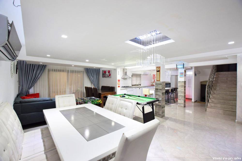 76169 פנים הוילה והחדרים, וילה הדר ומהודר, וילה  בקרית גת וילות - Vila 4 U