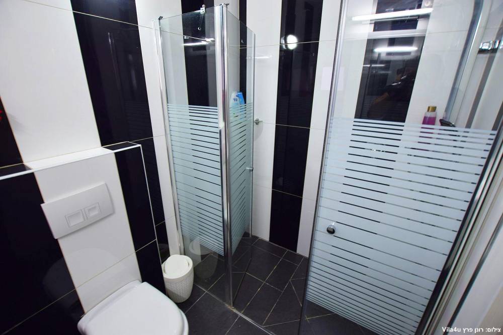 76172 פנים הוילה והחדרים, וילה הדר ומהודר, וילה  בקרית גת וילות - Vila 4 U