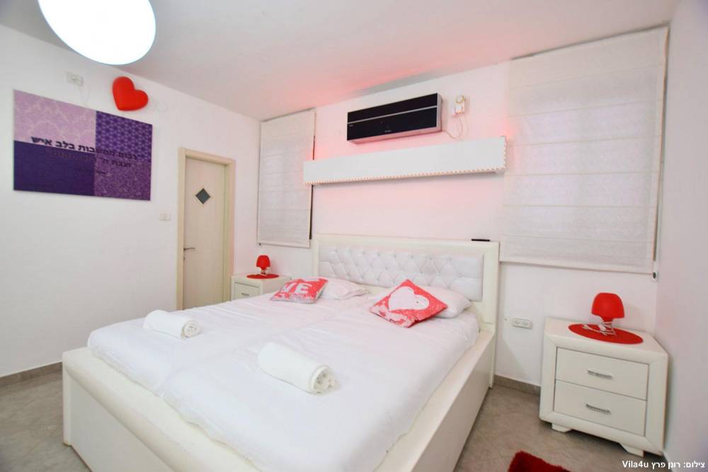 76180 פנים הוילה והחדרים, וילה הדר ומהודר, וילה  בקרית גת וילות - Vila 4 U