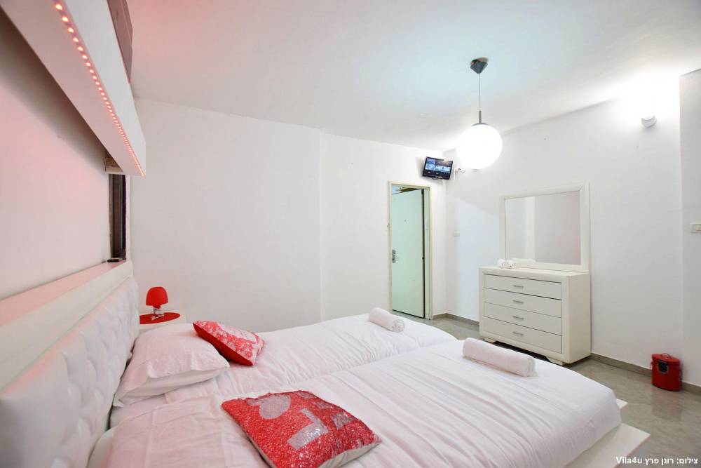 76182 פנים הוילה והחדרים, וילה הדר ומהודר, וילה  בקרית גת וילות - Vila 4 U
