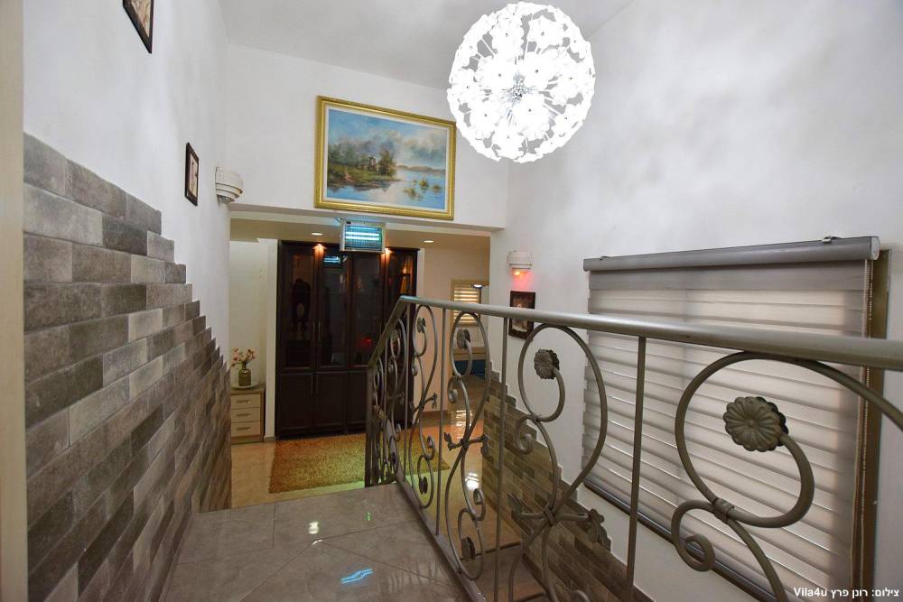 76183 פנים הוילה והחדרים, וילה הדר ומהודר, וילה  בקרית גת וילות - Vila 4 U