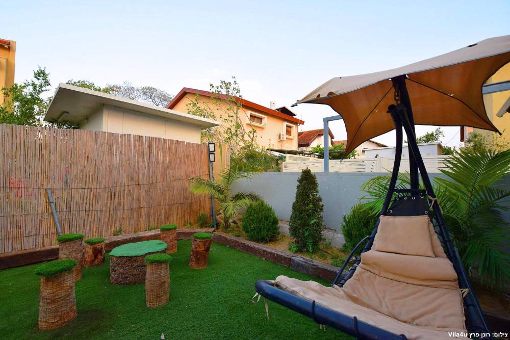 76185 המתחם החיצוני, וילה הדר ומהודר, וילה  בקרית גת וילות - Vila 4 U