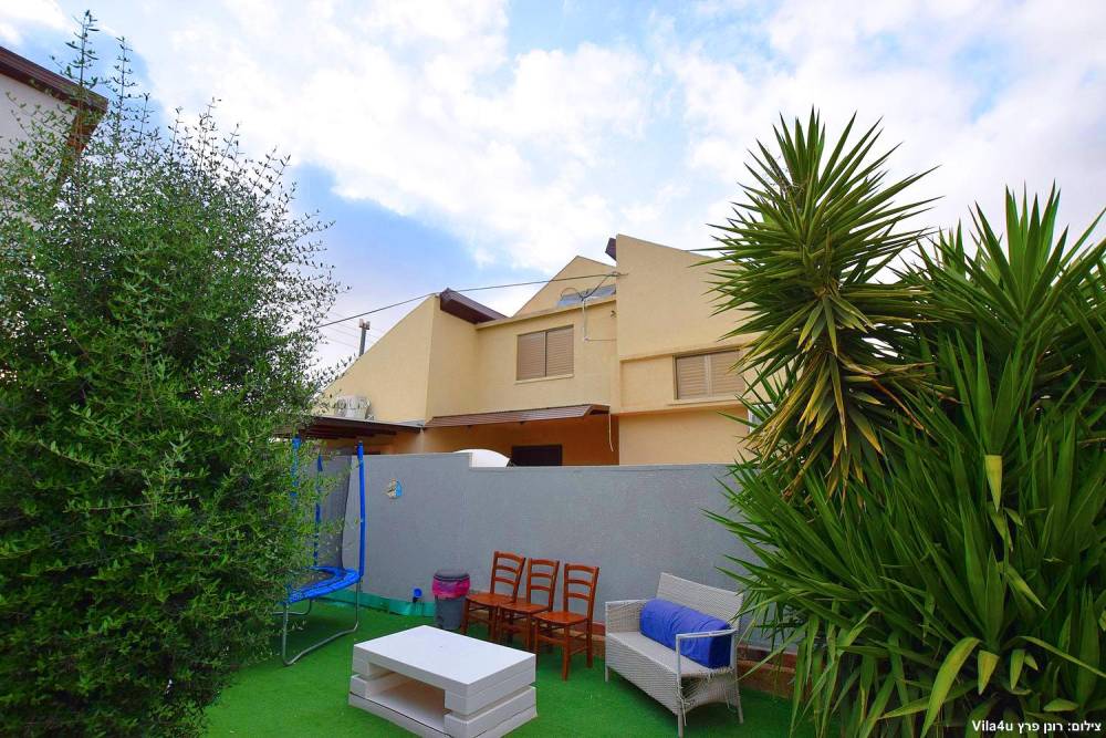 76187 המתחם החיצוני, וילה הדר ומהודר, וילה  בקרית גת וילות - Vila 4 U