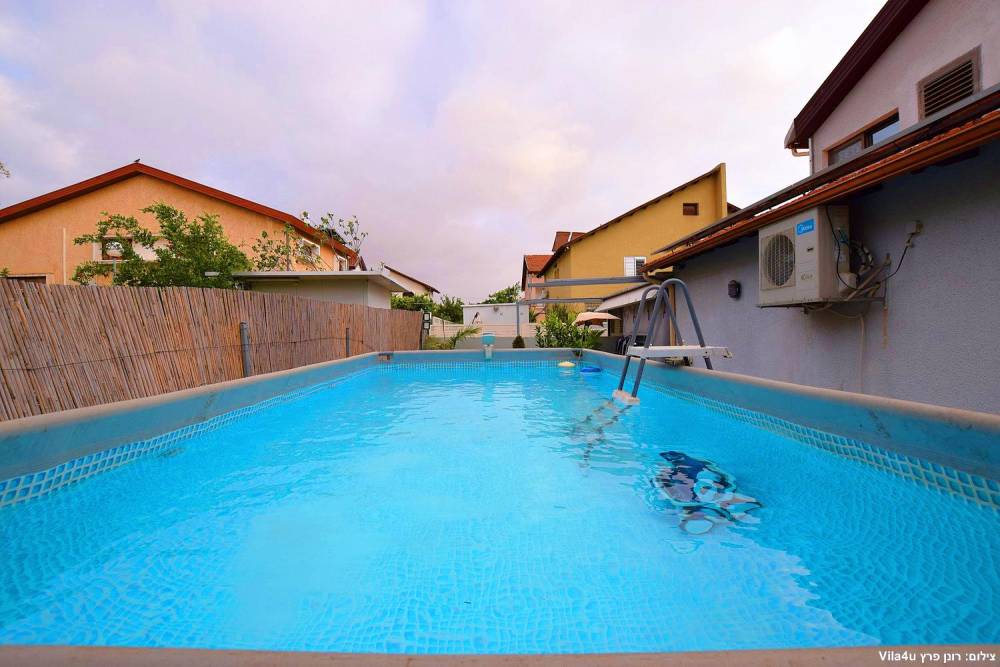 76188 המתחם החיצוני, וילה הדר ומהודר, וילה  בקרית גת וילות - Vila 4 U