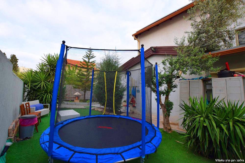 76189 המתחם החיצוני, וילה הדר ומהודר, וילה  בקרית גת וילות - Vila 4 U