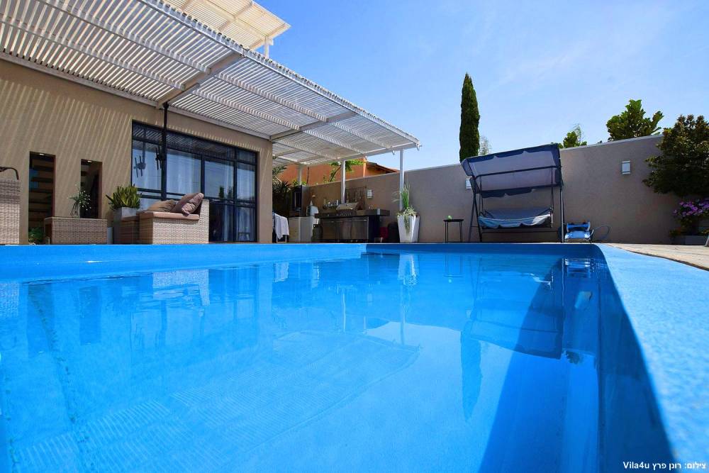 76516 גלריה כללית, המרפסת, וילה  במודיעין וילות - Vila 4 U