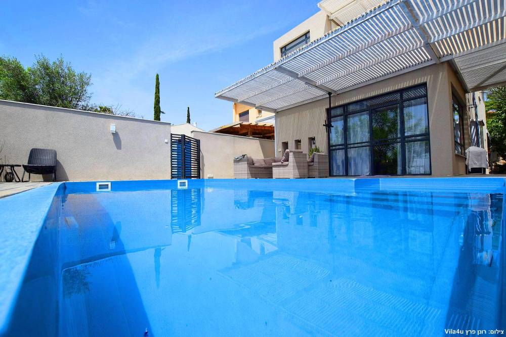 76519 גלריה כללית, המרפסת, וילה  במודיעין וילות - Vila 4 U