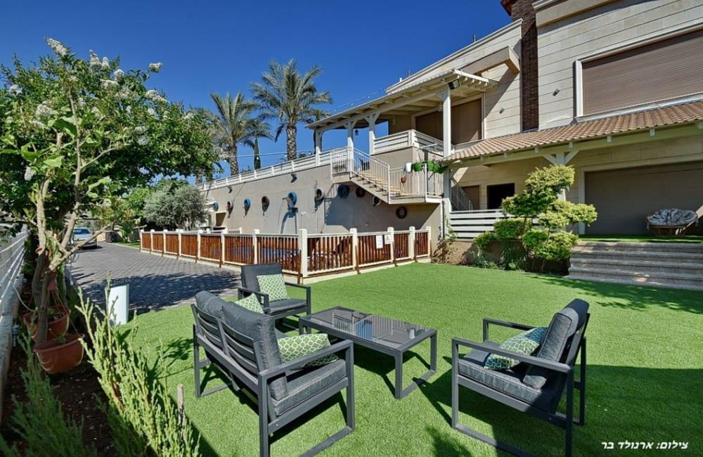 76849 מתחם חיצוני, וילה מול השקיעה, וילה  בירכא וילות - Vila 4 U