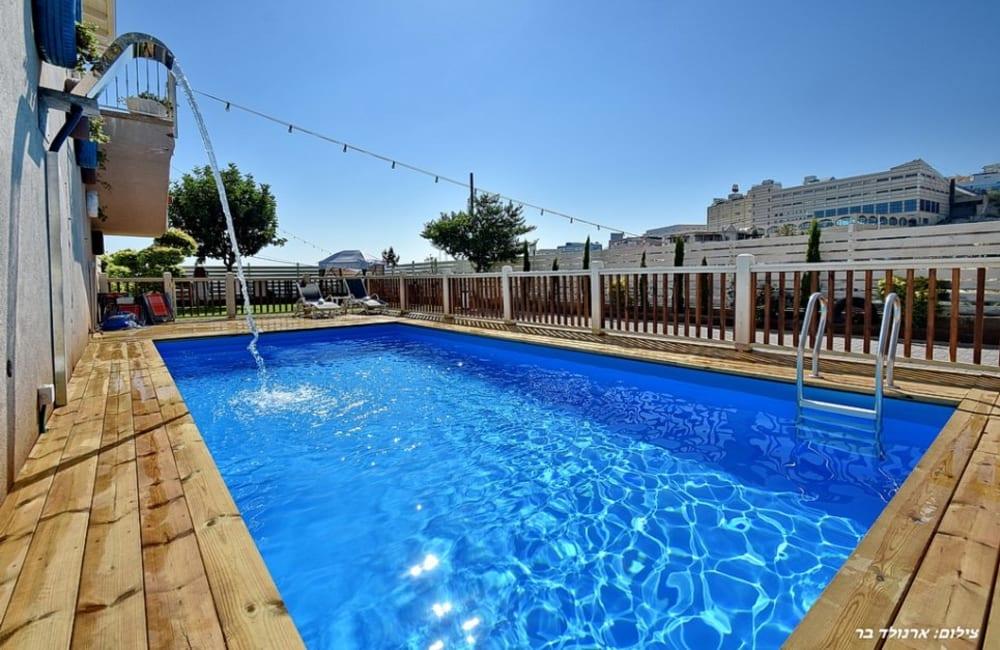 76857 מתחם חיצוני, וילה מול השקיעה, וילה  בירכא וילות - Vila 4 U