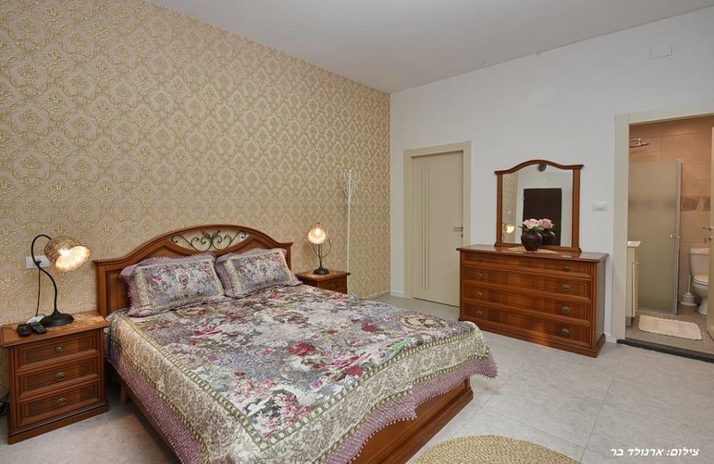 76872 מתחם פנימי, וילה מול השקיעה, וילה  בירכא וילות - Vila 4 U