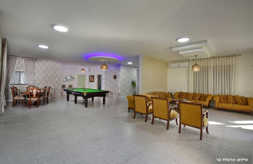 76877 מתחם פנימי, וילה מול השקיעה, וילה  בירכא וילות - Vila 4 U