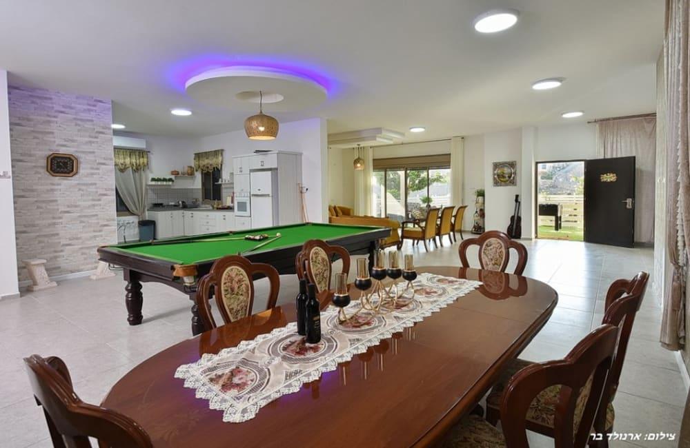 76889 מתחם פנימי, וילה מול השקיעה, וילה  בירכא וילות - Vila 4 U