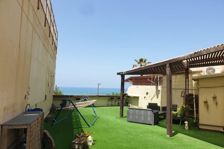 78061 רויאל sea ו-200 מטר גינה, רויאל חוף צאנז וגקוזי איטלקי מול גלי הים, וילה  בנתניה וילות - Vila 4 U