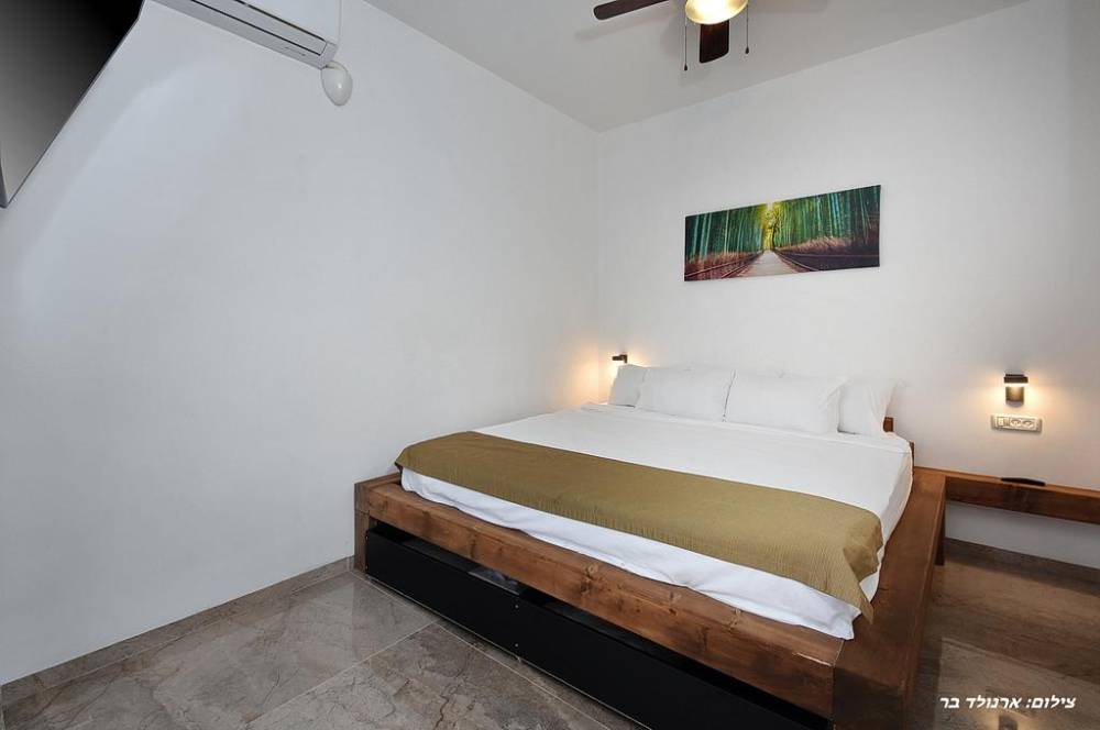 79600 פנים הוילה והחדרים, אחוזת ערמונים, וילה  בשומרה וילות - Vila 4 U