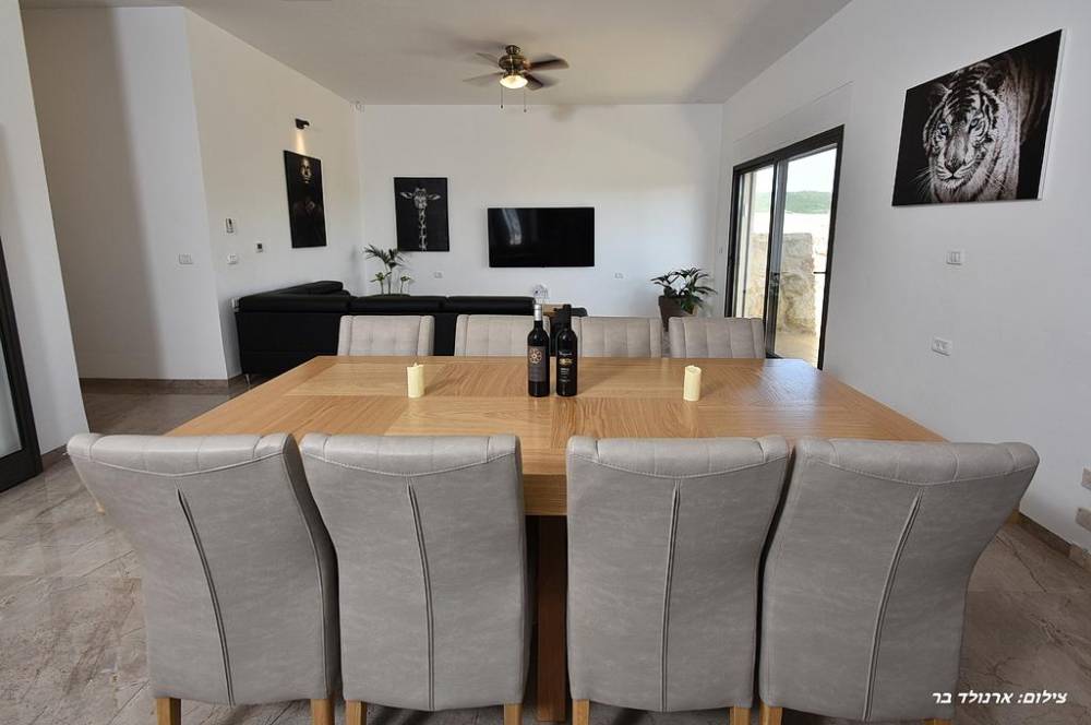 79603 פנים הוילה והחדרים, אחוזת ערמונים, וילה  בשומרה וילות - Vila 4 U