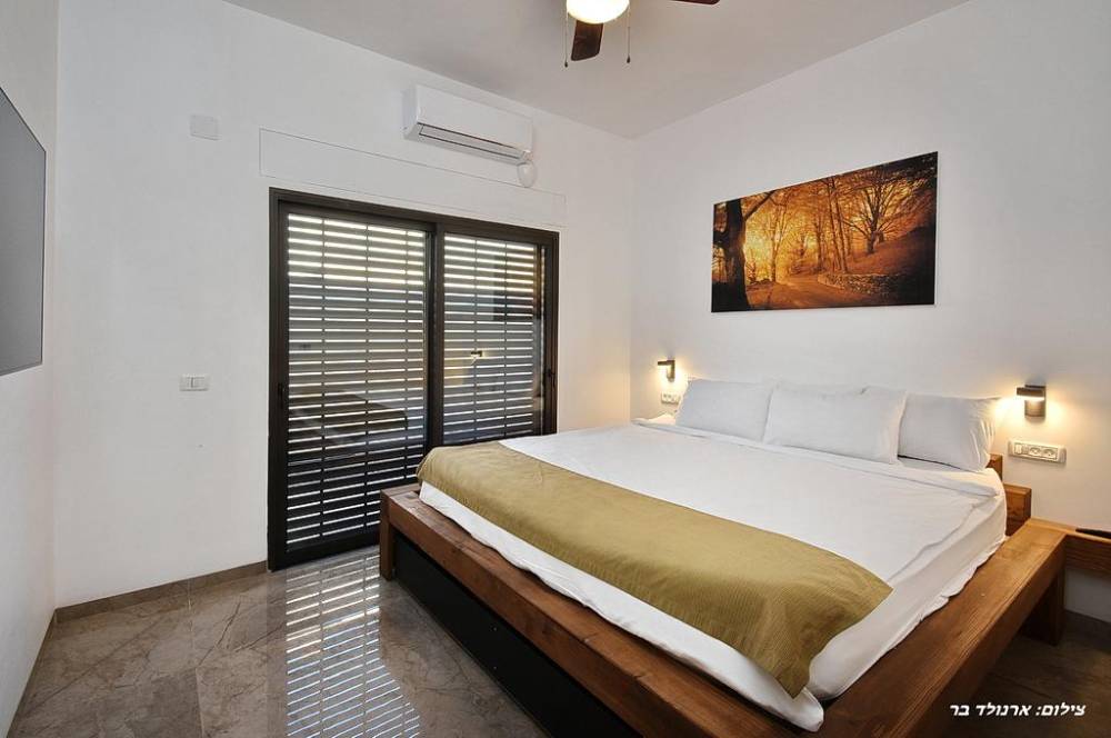 79605 פנים הוילה והחדרים, אחוזת ערמונים, וילה  בשומרה וילות - Vila 4 U