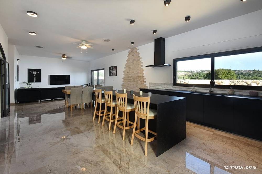 79611 פנים הוילה והחדרים, אחוזת ערמונים, וילה  בשומרה וילות - Vila 4 U