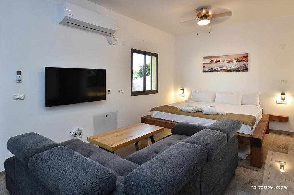 79612 פנים הוילה והחדרים, אחוזת ערמונים, וילה  בשומרה וילות - Vila 4 U