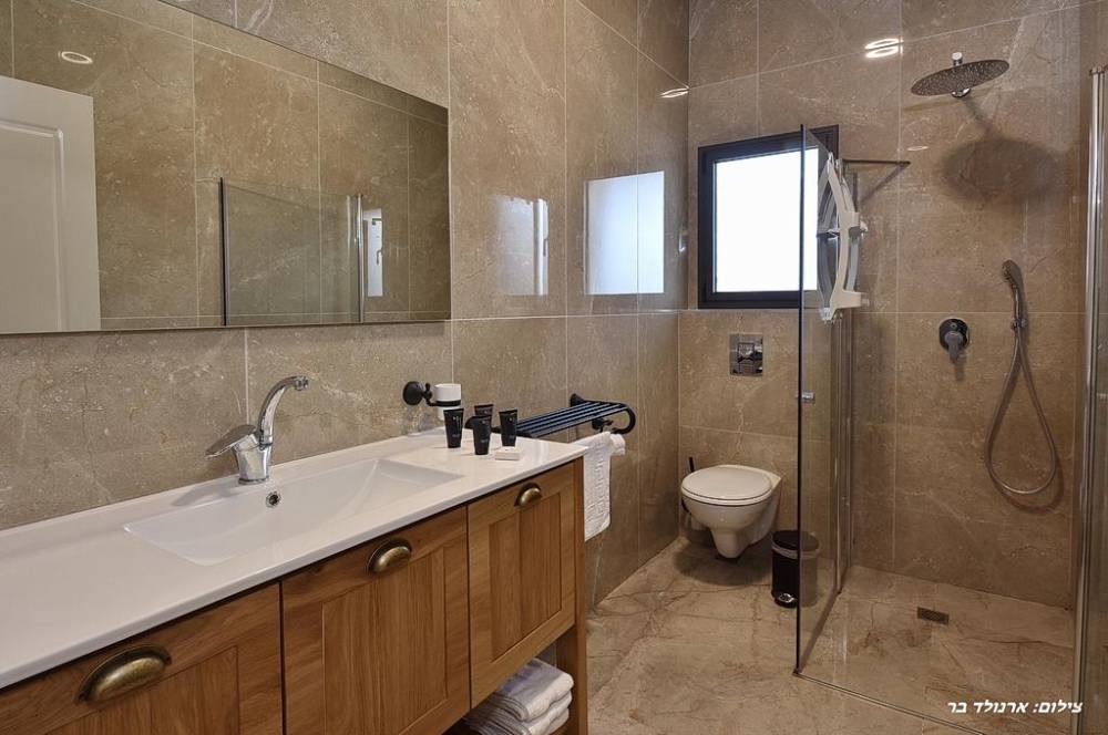 79621 פנים הוילה והחדרים, אחוזת ערמונים, וילה  בשומרה וילות - Vila 4 U