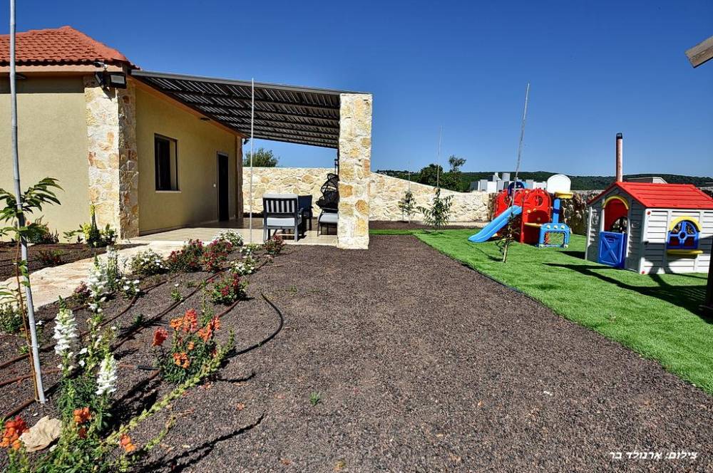 79647 מתחם חיצוני, אחוזת ערמונים, וילה  בשומרה וילות - Vila 4 U