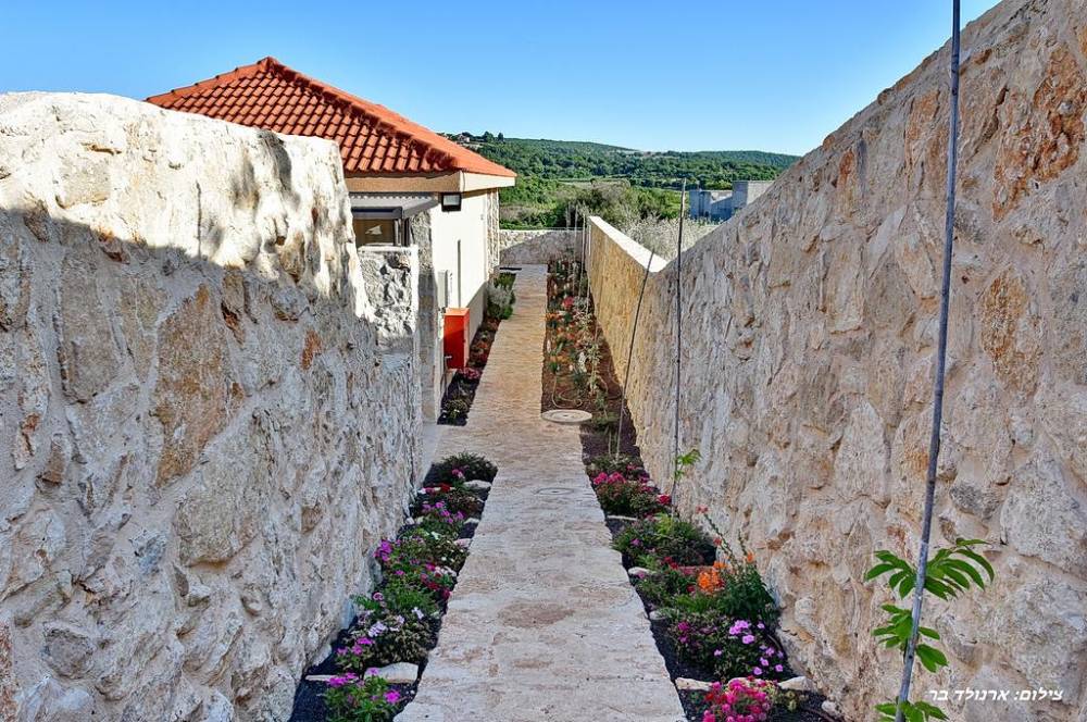 79650 מתחם חיצוני, אחוזת ערמונים, וילה  בשומרה וילות - Vila 4 U