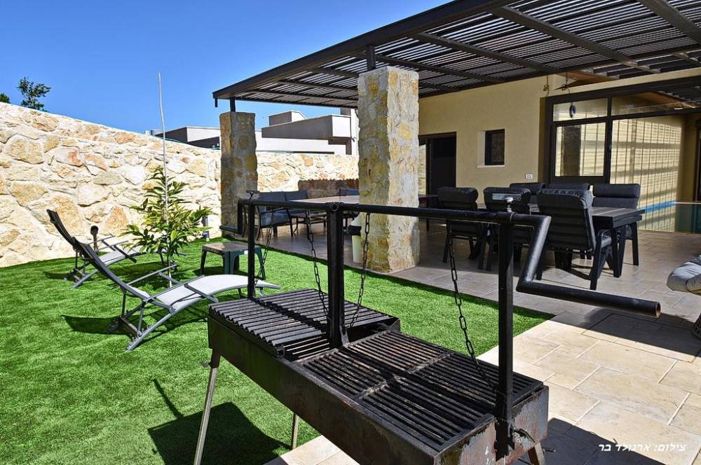 79661 מתחם חיצוני, אחוזת ערמונים, וילה  בשומרה וילות - Vila 4 U