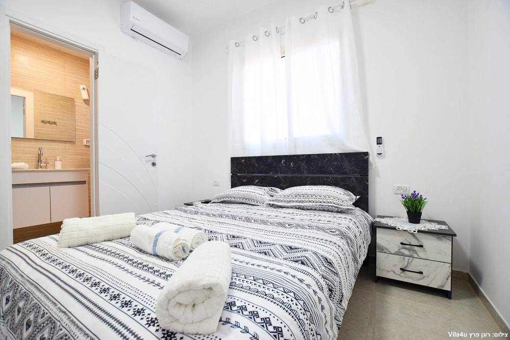 79893 מתחם פנימי, וילה גולד בוטיק, וילה  בעבדון וילות - Vila 4 U