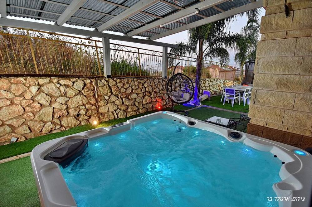 80237 מתחם חיצוני, וילה יערות הדבש, וילה  בנוף כנרת וילות - Vila 4 U