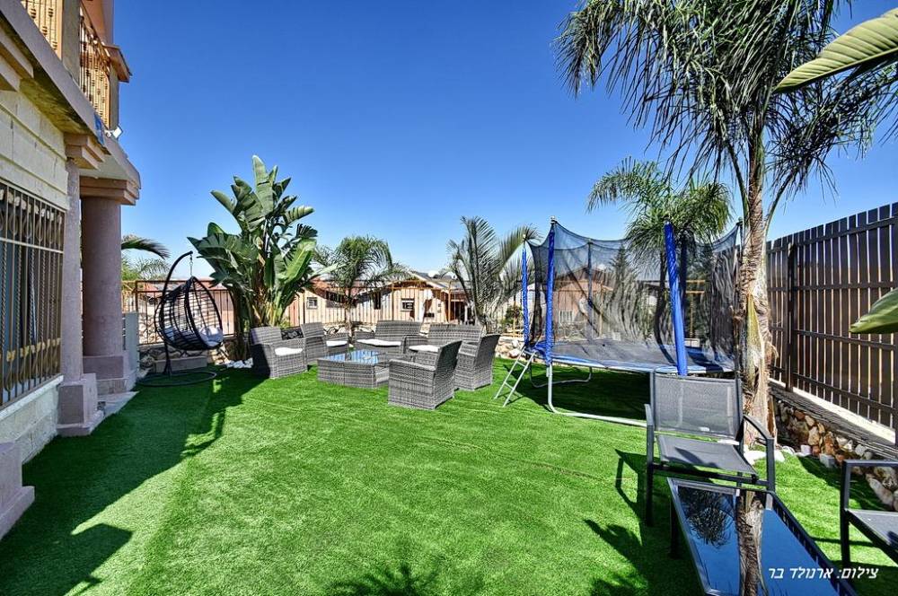 80248 מתחם חיצוני, וילה יערות הדבש, וילה  בנוף כנרת וילות - Vila 4 U