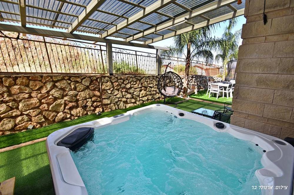 80253 מתחם חיצוני, וילה יערות הדבש, וילה  בנוף כנרת וילות - Vila 4 U