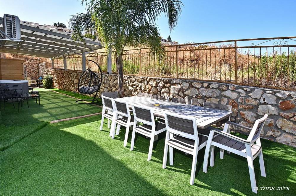 80255 מתחם חיצוני, וילה יערות הדבש, וילה  בנוף כנרת וילות - Vila 4 U