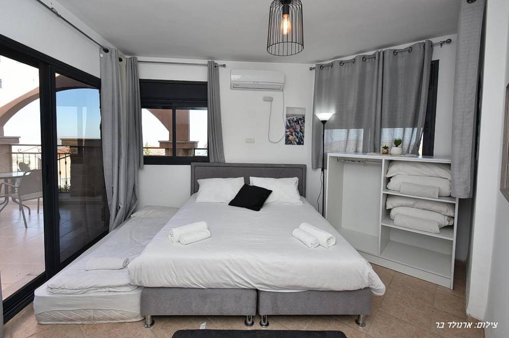 80277 מתחם הפנימי, וילה יערות הדבש, וילה  בנוף כנרת וילות - Vila 4 U