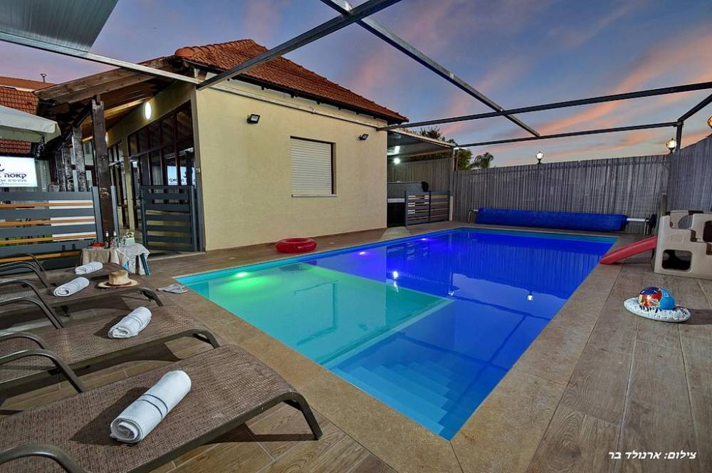 80737 המתחם החיצוני, וילה קאסה אור המוריה, וילה  בעין יעקב וילות - Vila 4 U