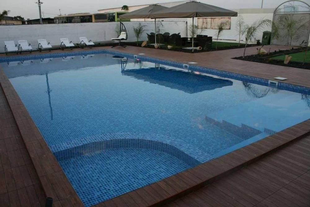 80869 המתחם החיצוני, וילה אנגל, וילה  בהודיה וילות - Vila 4 U