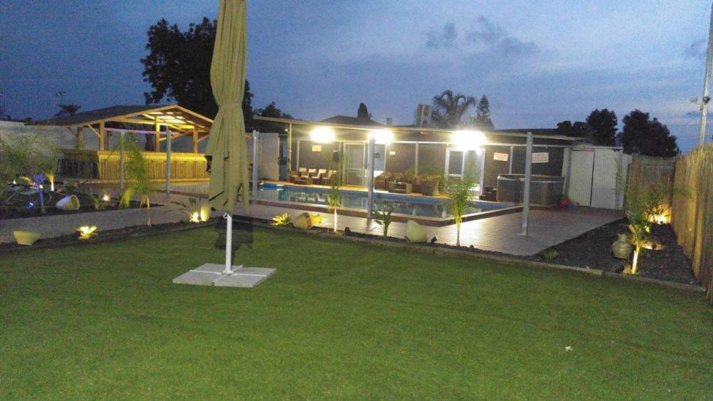 80874 המתחם החיצוני, וילה אנגל, וילה  בהודיה וילות - Vila 4 U