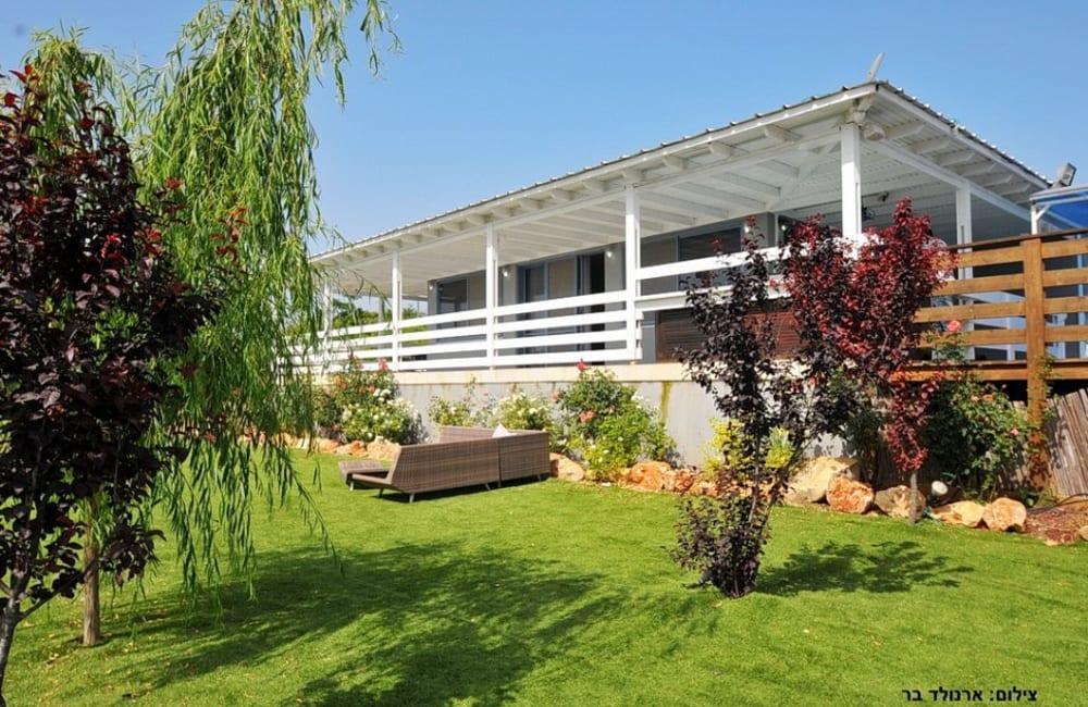 81582 מתחם חיצוני, אחוזת שייה, וילה  בעין יעקב וילות - Vila 4 U