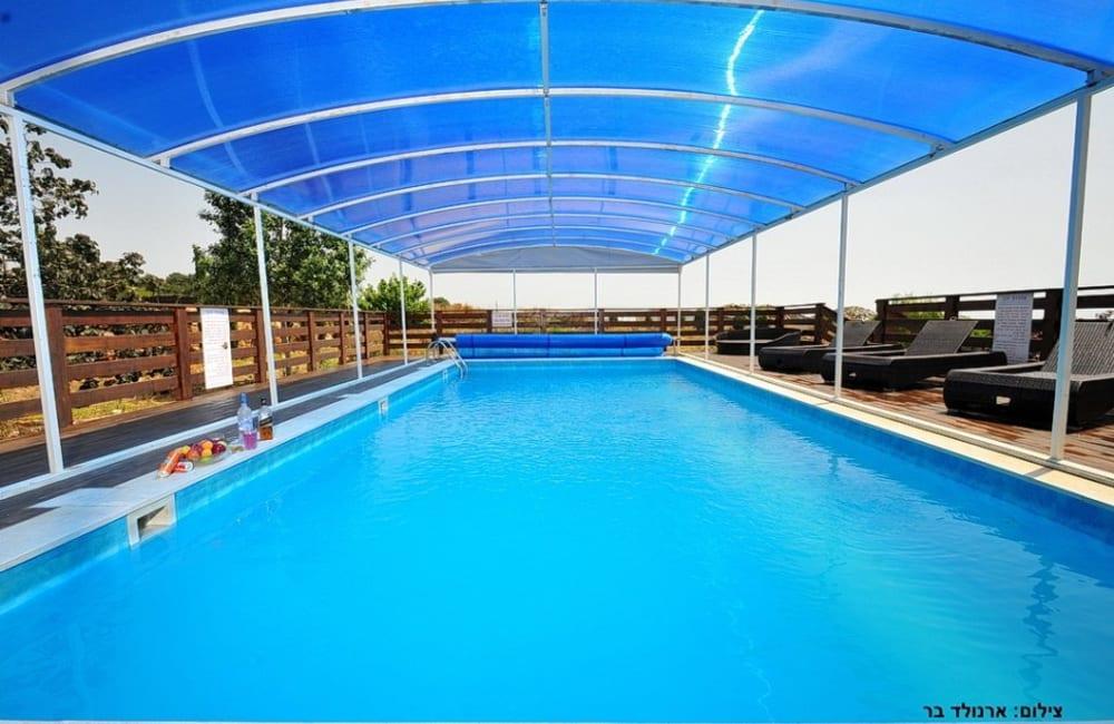 81583 מתחם חיצוני, אחוזת שייה, וילה  בעין יעקב וילות - Vila 4 U