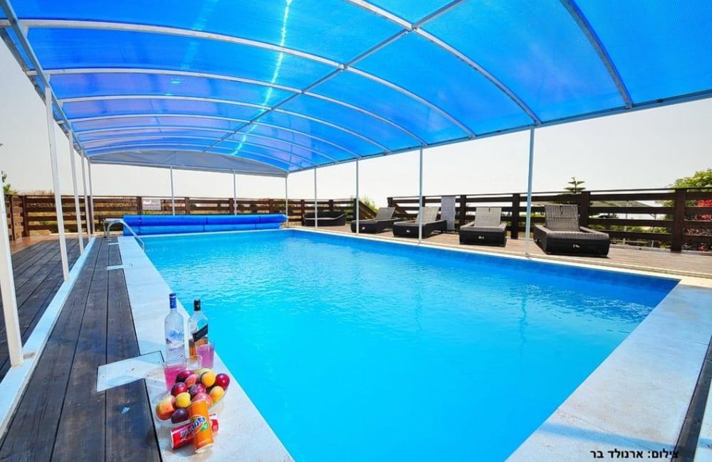 81593 מתחם חיצוני, אחוזת שייה, וילה  בעין יעקב וילות - Vila 4 U