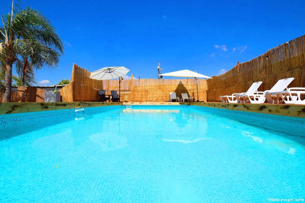 81742 גלריה כללית, קרטחנה בעיר, וילה  בפתח תקווה וילות - Vila 4 U