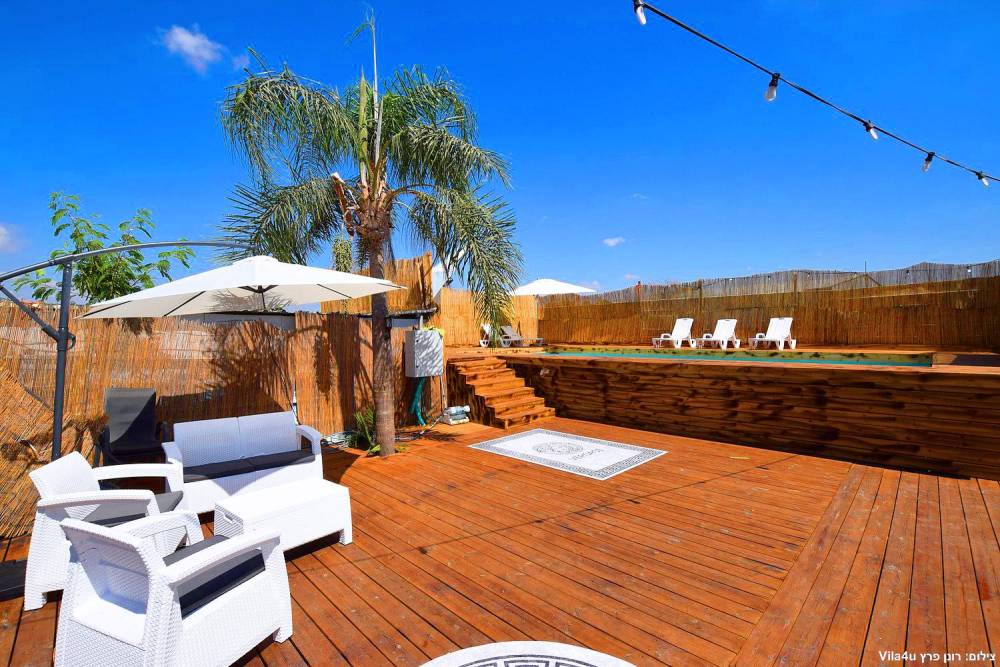 81752 גלריה כללית, קרטחנה בעיר, וילה  בפתח תקווה וילות - Vila 4 U