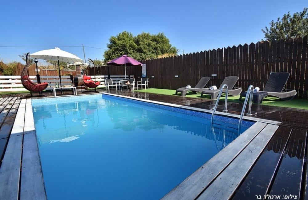 82267 מתחם חיצוני, וילה יאניס, וילה  בעבדון וילות - Vila 4 U