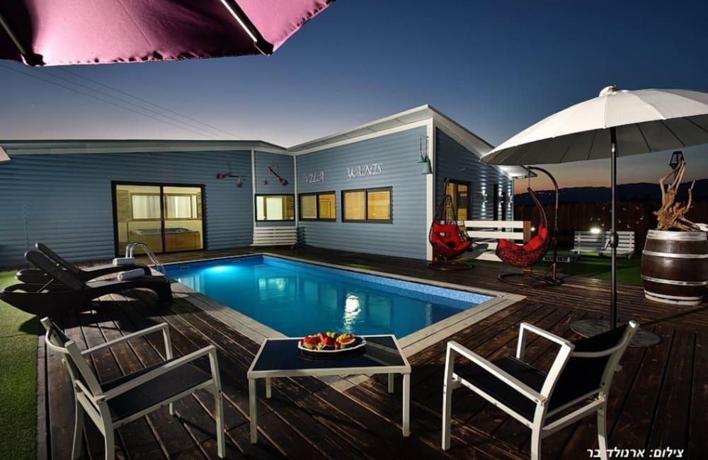 82268 מתחם חיצוני, וילה יאניס, וילה  בעבדון וילות - Vila 4 U