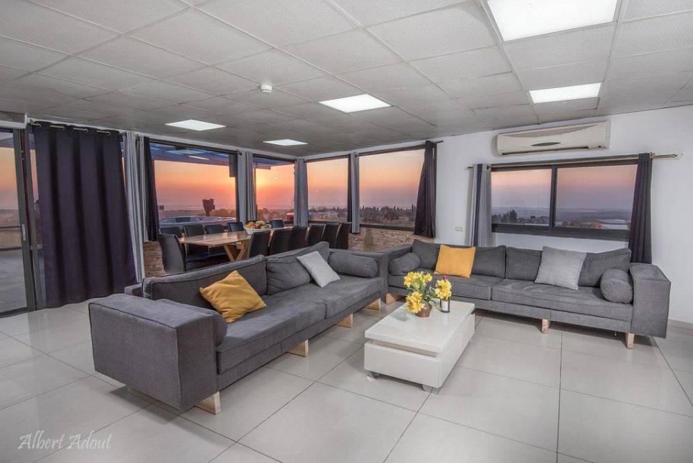 82564 מתחם פנימי, וילה מונסון, וילה  בעין יעקב וילות - Vila 4 U