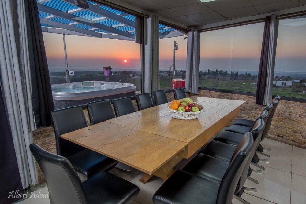 82569 מתחם פנימי, וילה מונסון, וילה  בעין יעקב וילות - Vila 4 U