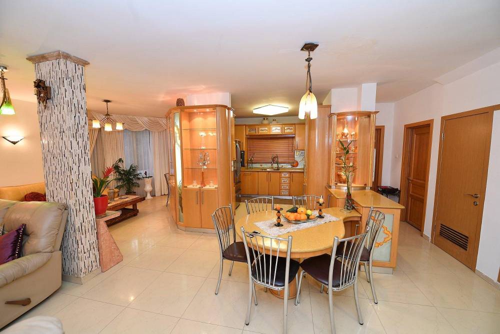 82661 פנים הוילה, וילה זוהר, וילה  באילת וילות - Vila 4 U