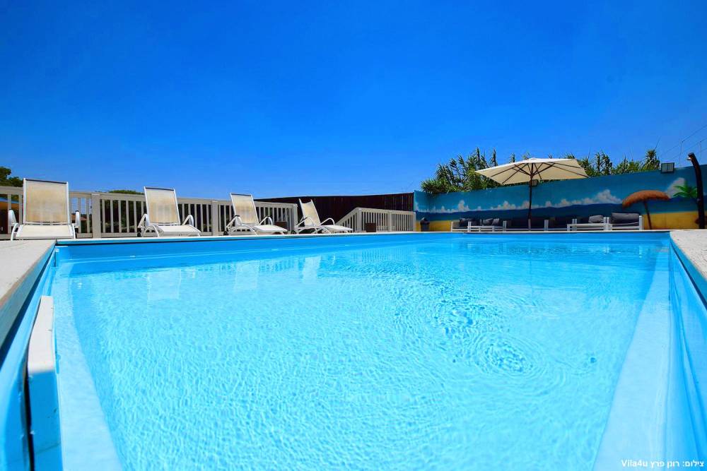 82694 המתחם החיצוני, וילה גלי, וילה  בשדות מיכה וילות - Vila 4 U