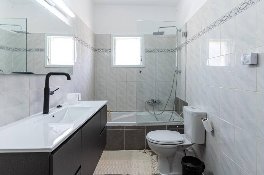 83752 המתחם הפנימי, וילה הרצליה על הים, וילה  בהרצליה פיתוח וילות - Vila 4 U